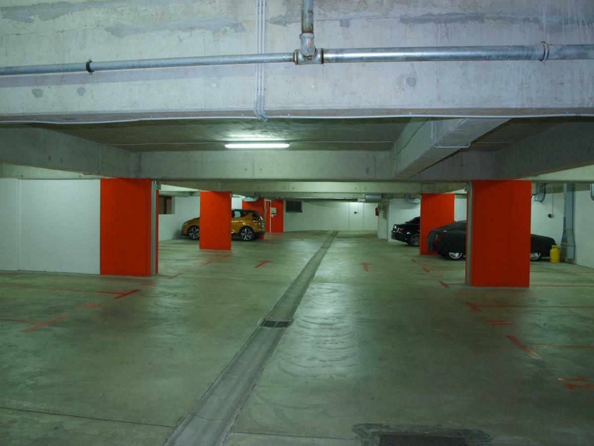 Lucia Exclusive With Parking In The Garage Apartamento Poreč Exterior foto